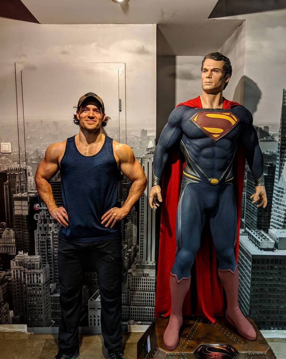 Henry Cavill - O Super-Homem existe e tem sotaque britânico